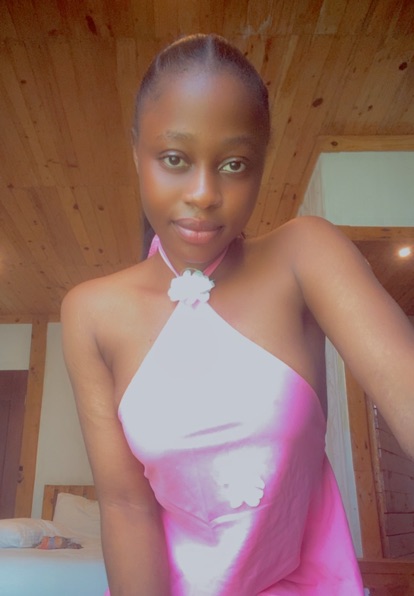 Pinki from Nigeria on Camgomeet random video chat
