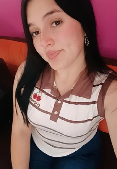 La Chelita from United States — Make Friends Online on Camgomeet